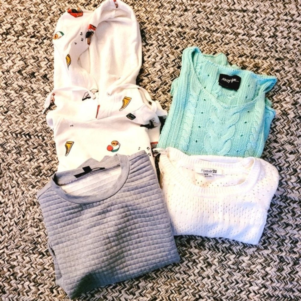 SWEATERS BUNDLE